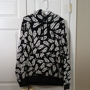 Nike black white logo sweatshirt hoodie  trendy casual  super soft Sz L NWOT